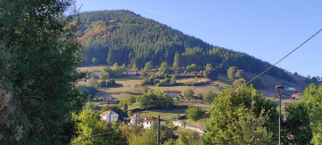 Alojamiento Rural, Jardin, A 25 Minutos De Bilbao, Parking Gratuito Arantzazu Exterior foto